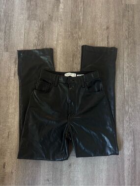 Abercrombie & Fitch 90’s Straight Ultra High Rise Vegan Leather Pants